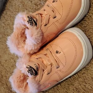 Nike Force 1 Low Valentines Edition